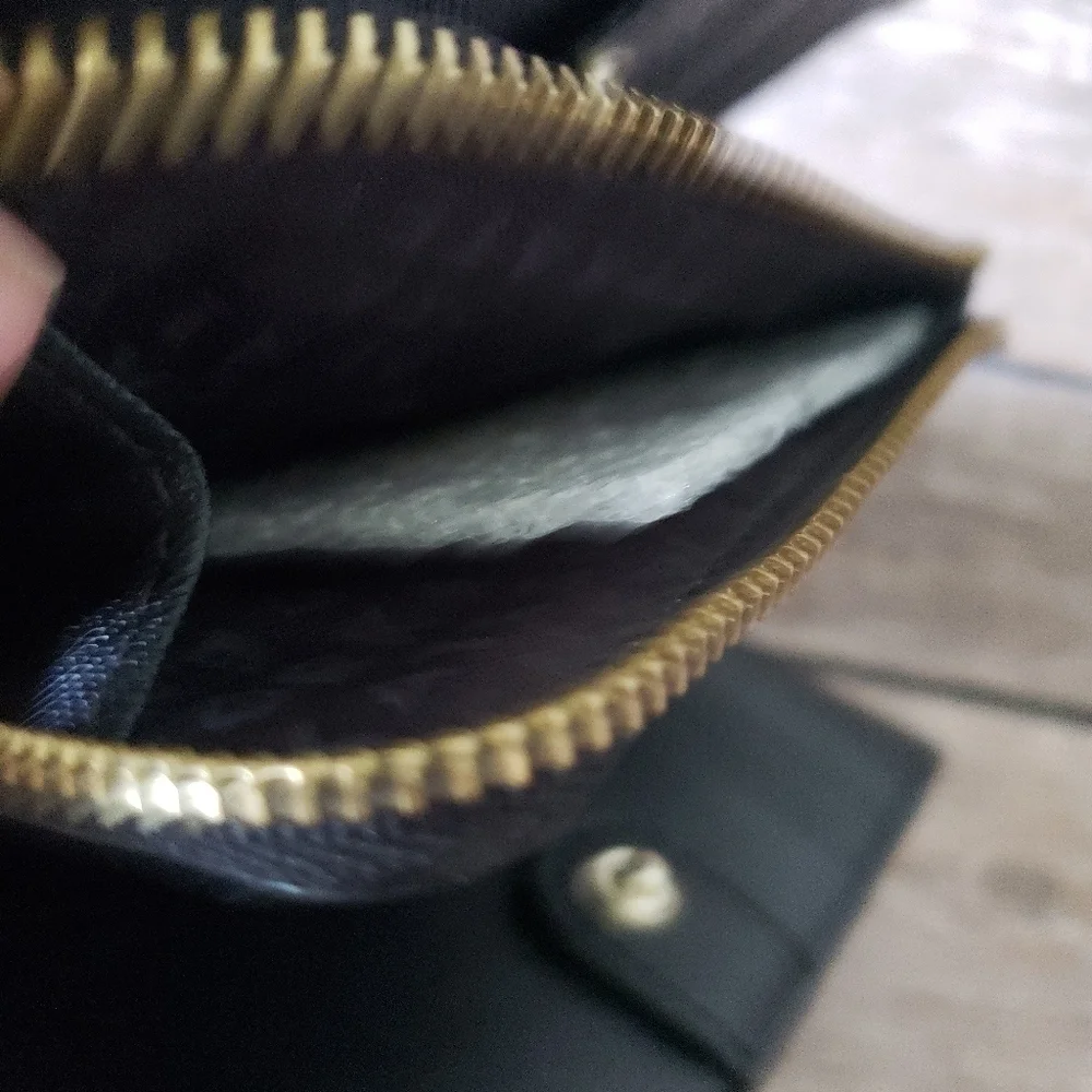 kate spade Laurel Way small Shawn wallet NWT
